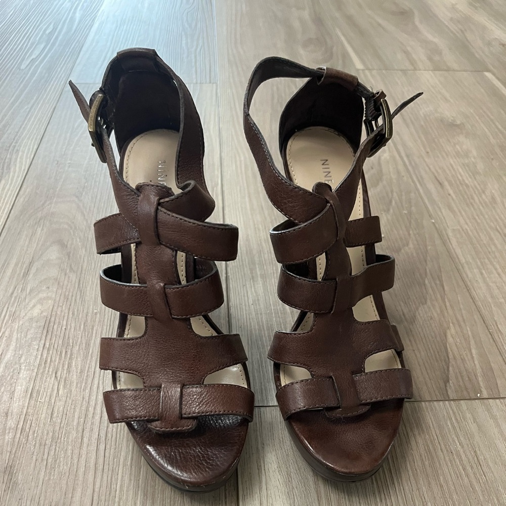 Nine West leather strap heel